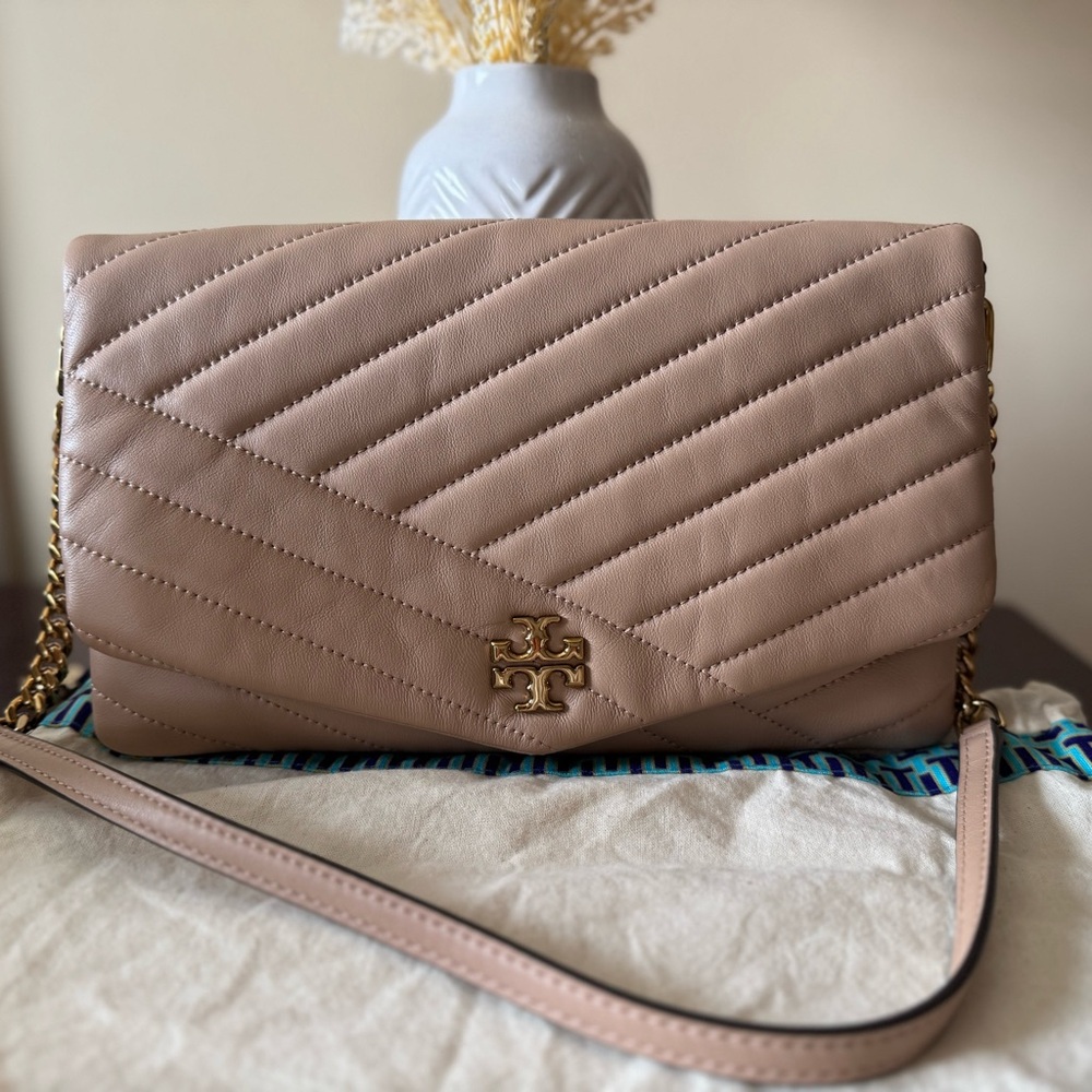 Tory Burch Kira Tan Quilted Shoulder Bag Clutch - Picture 1 of 8